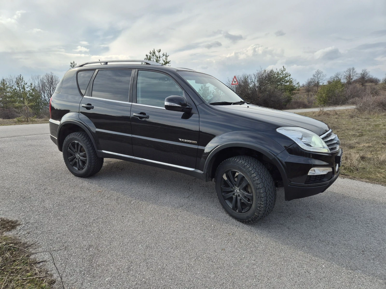 SsangYong Rexton W, 2.0 XDi. 4x4, 7 seats , снимка 4 - Автомобили и джипове - 53291786