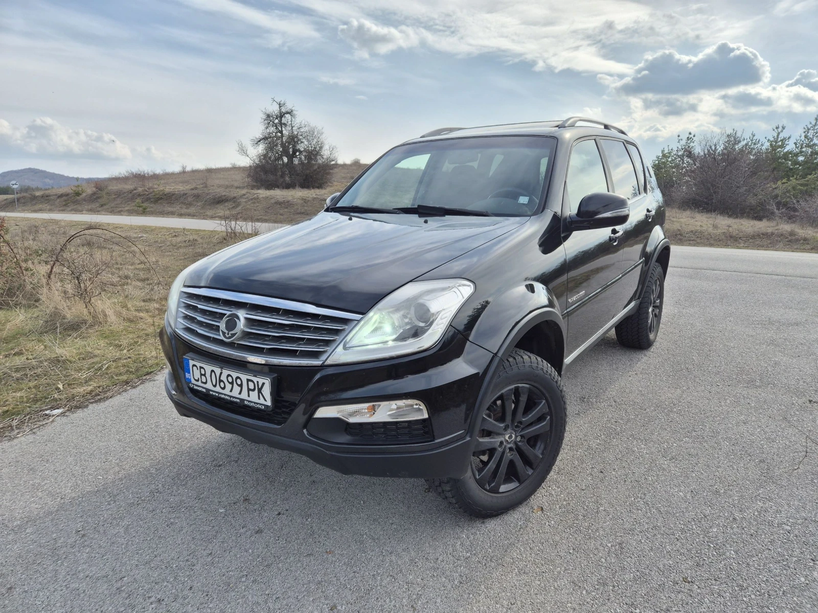 SsangYong Rexton W, 2.0 XDi. 4x4, 7 seats , снимка 2 - Автомобили и джипове - 53291786