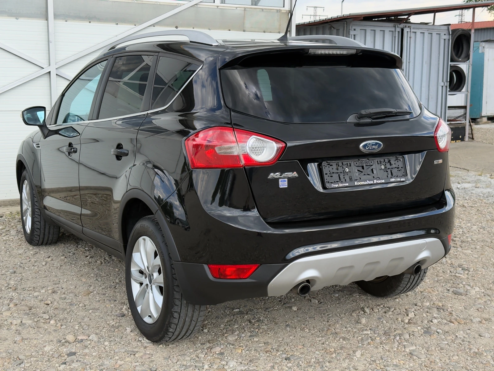 Ford Kuga 2.0 TDCI 4х4Панорама/Кожа/Темпомат/Собствен лизинг, снимка 6 - Автомобили и джипове - 54346684