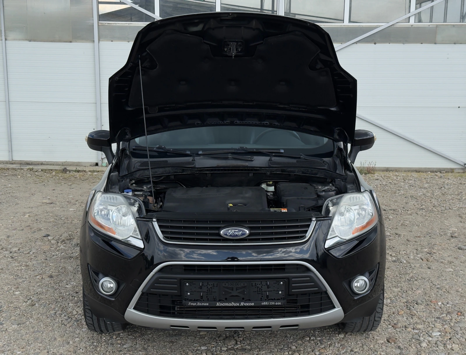 Ford Kuga 2.0 TDCI 4х4Панорама/Кожа/Темпомат/Собствен лизинг, снимка 16 - Автомобили и джипове - 54346684