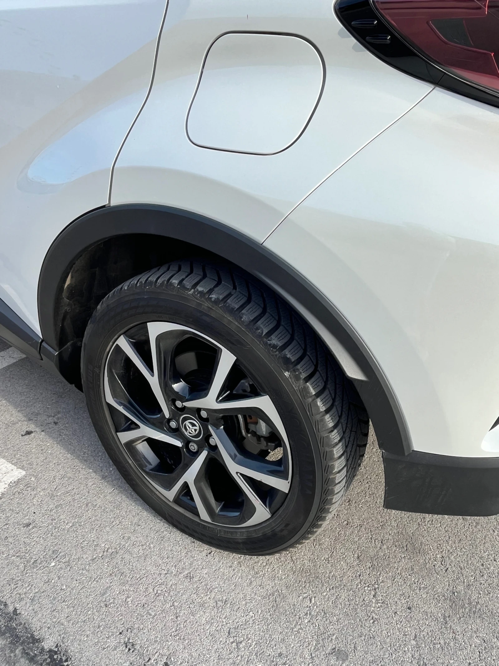 Toyota C-HR, снимка 8 - Автомобили и джипове - 55419745
