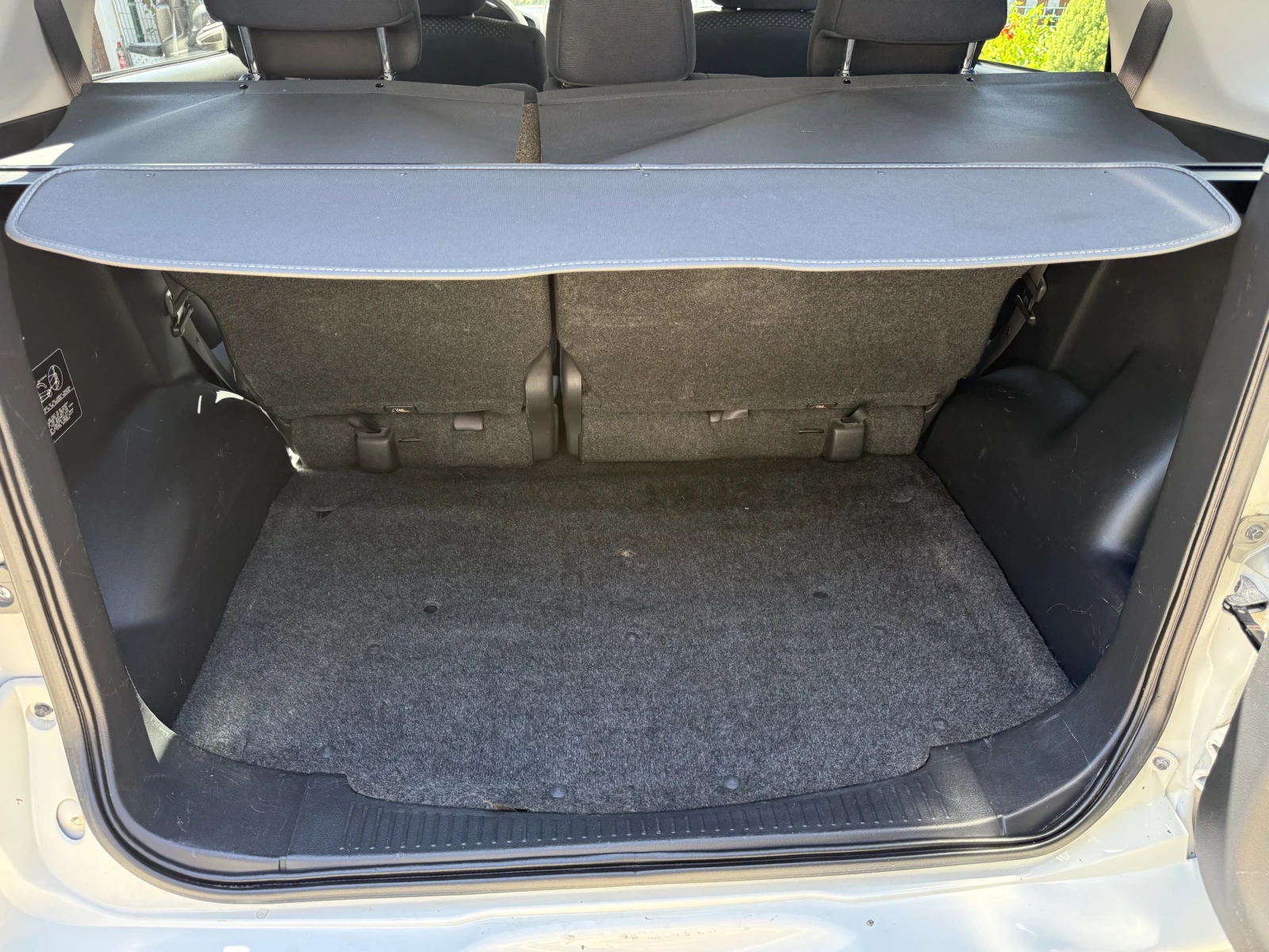 Daihatsu Terios 1.5i 4WD, снимка 14 - Автомобили и джипове - 55500723