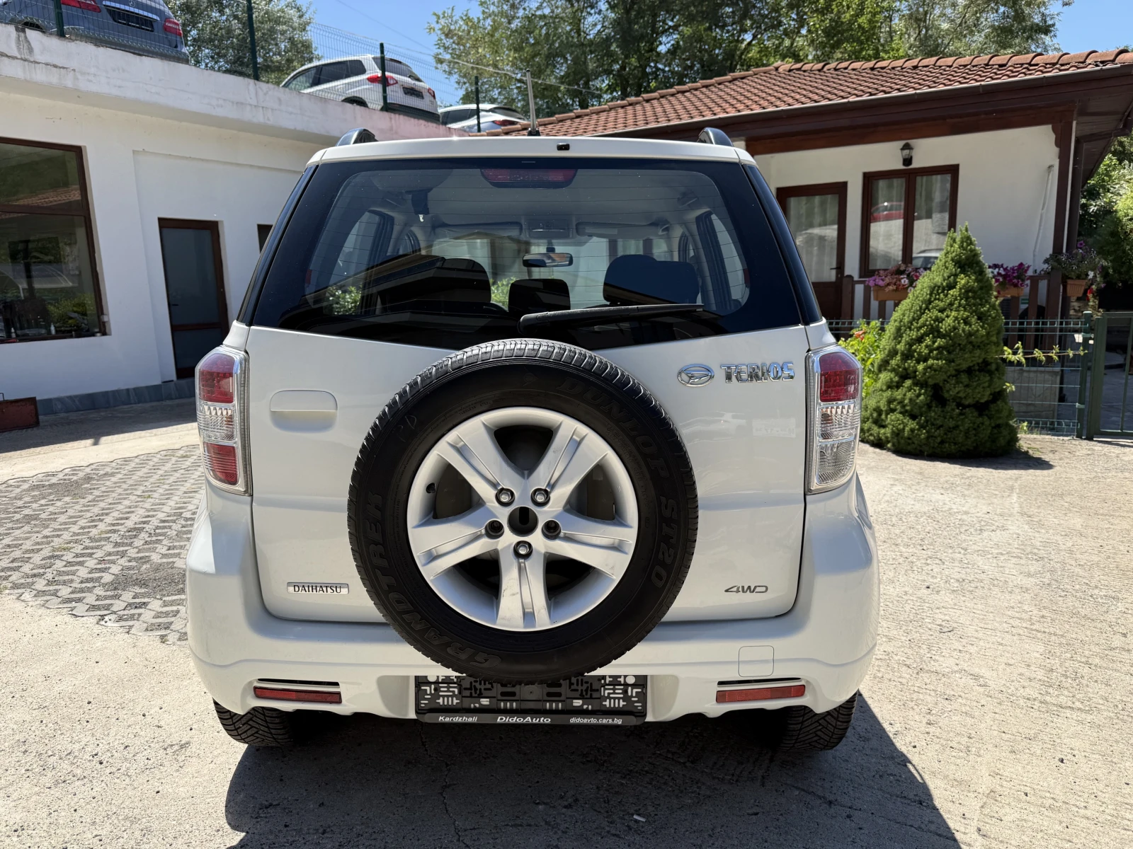 Daihatsu Terios 1.5i 4WD, снимка 5 - Автомобили и джипове - 55500723