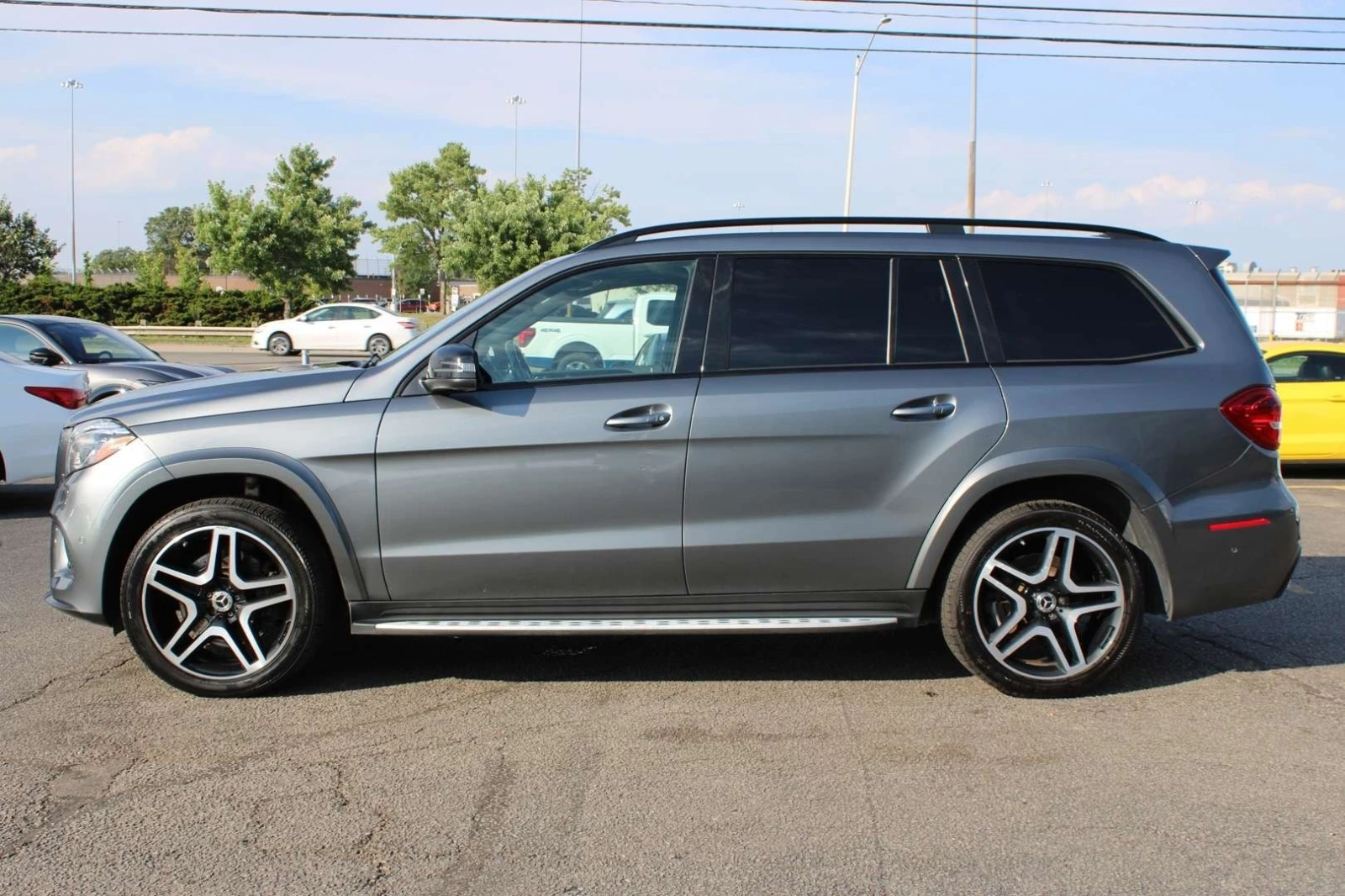 Mercedes-Benz GLS 500 * 550 * Фиксирана цена до България * , снимка 3 - Автомобили и джипове - 56003382