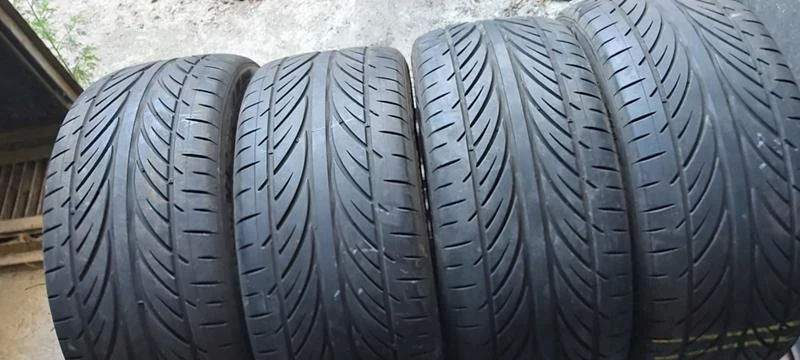 Гуми Летни 255/45R18, снимка 2 - Гуми и джанти - 29864845