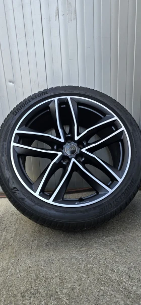        285/40R21  Audi Q7