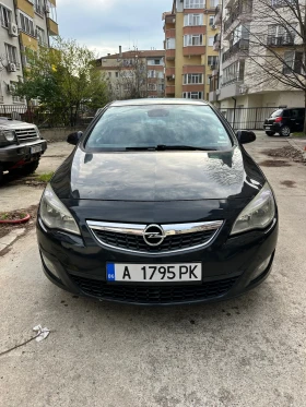 Opel Astra J 1.7 cdti, снимка 3