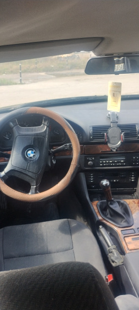 BMW 525 TDS, снимка 8 - Автомобили и джипове - 45870969