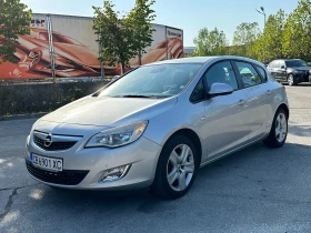 Opel Astra 1, 4 Бензин, снимка 1