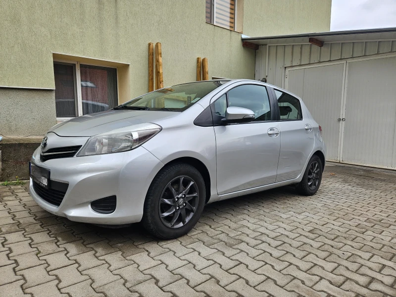 Toyota Yaris 1.3 VVT-i Luna, снимка 4 - Автомобили и джипове - 47747400