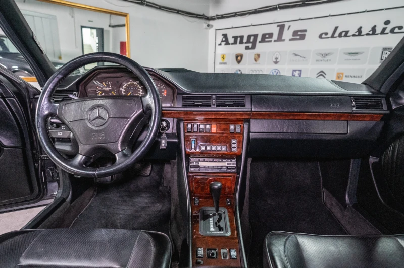 Mercedes-Benz 500 W124 500E, снимка 11 - Автомобили и джипове - 48236665