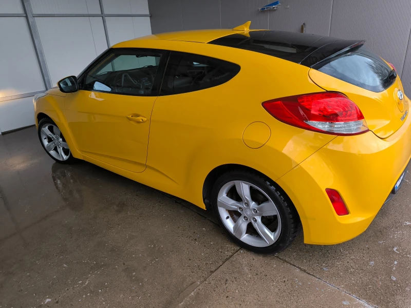 Hyundai Veloster , снимка 2 - Автомобили и джипове - 48810452