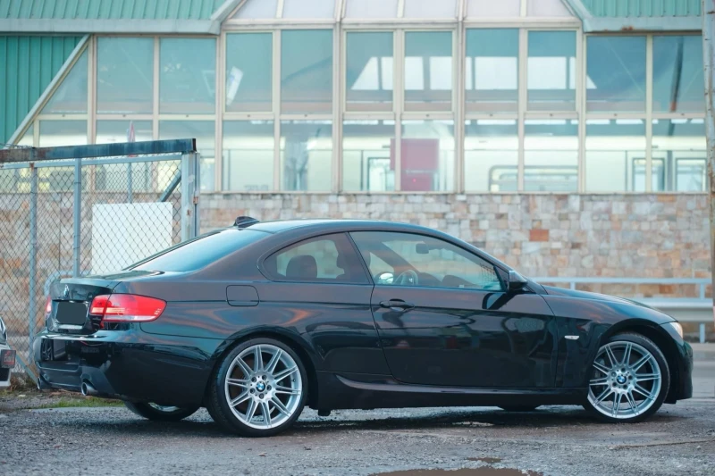 BMW 335 i M / RWD / DCT, снимка 4 - Автомобили и джипове - 52178624