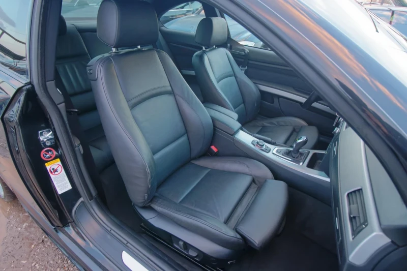 BMW 335 i M / RWD / DCT, снимка 9 - Автомобили и джипове - 52178624