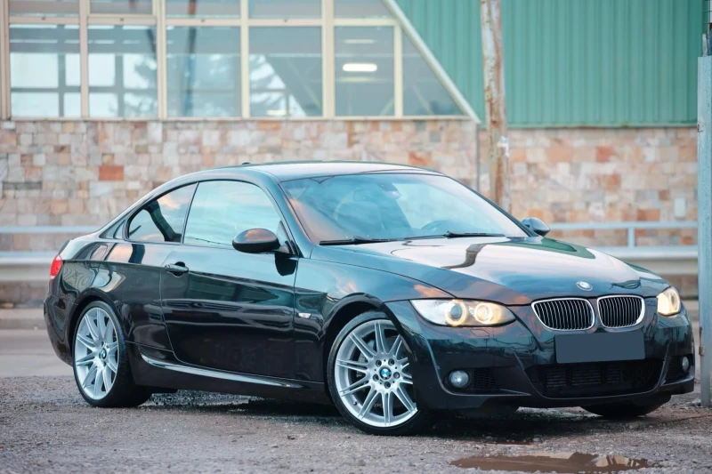 BMW 335 i M / RWD / DCT, снимка 2 - Автомобили и джипове - 52178624
