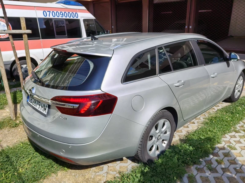 Opel Insignia, снимка 4 - Автомобили и джипове - 52511254