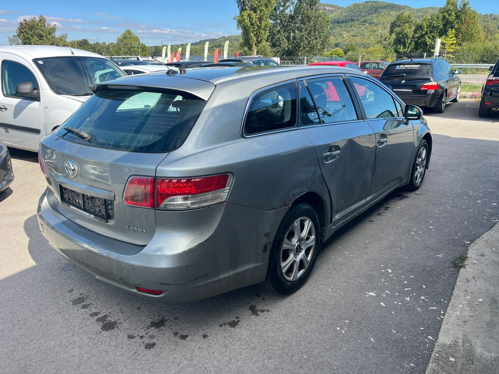 Toyota Avensis 2.0D 125 к.с - изображение 4