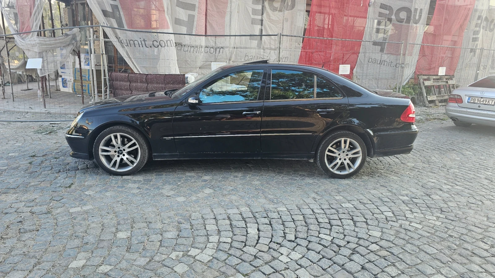Mercedes-Benz E 500  - изображение 2