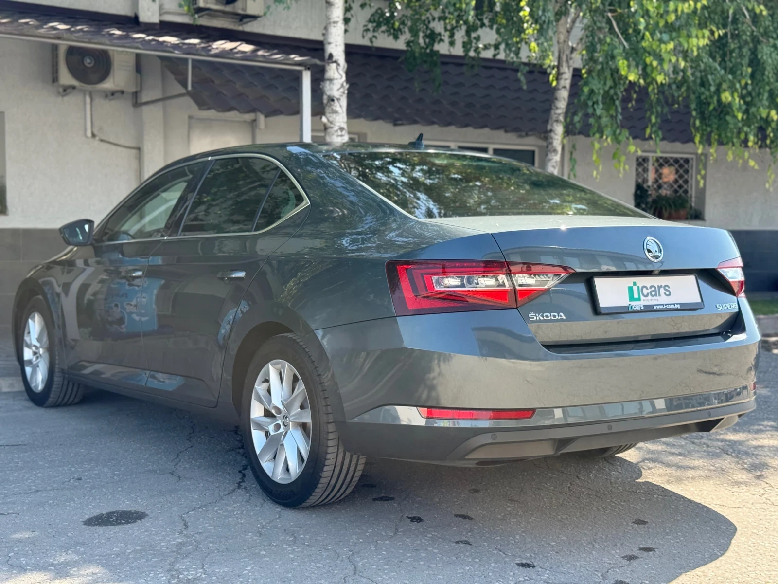 Skoda Superb  - изображение 4