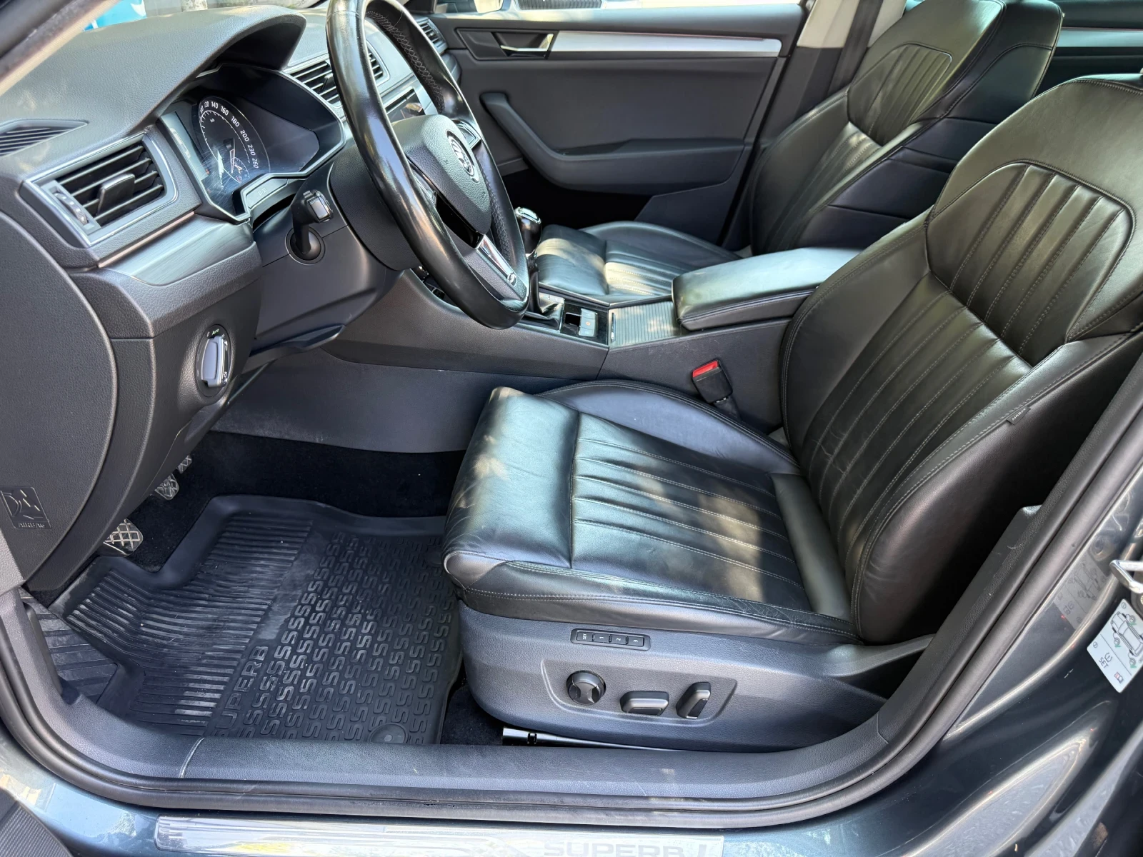 Skoda Superb  - изображение 9