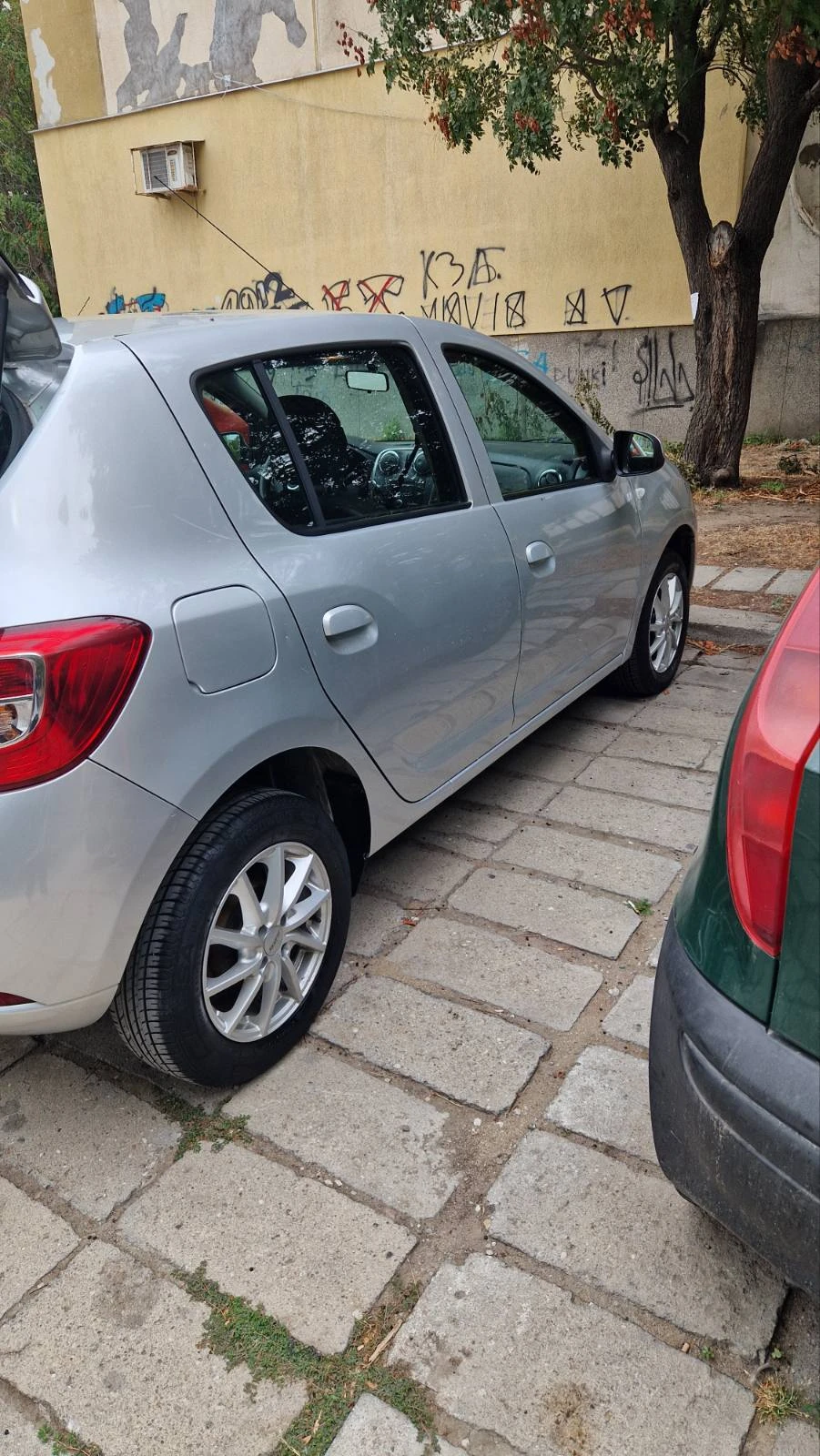 Dacia Sandero  - изображение 7