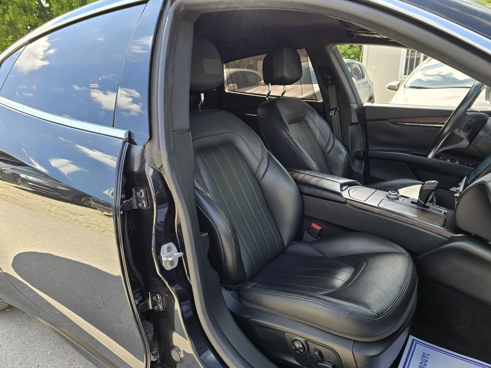 Maserati Quattroporte 3.0D 250к.с Топ състояние , снимка 12 - Автомобили и джипове - 52098509