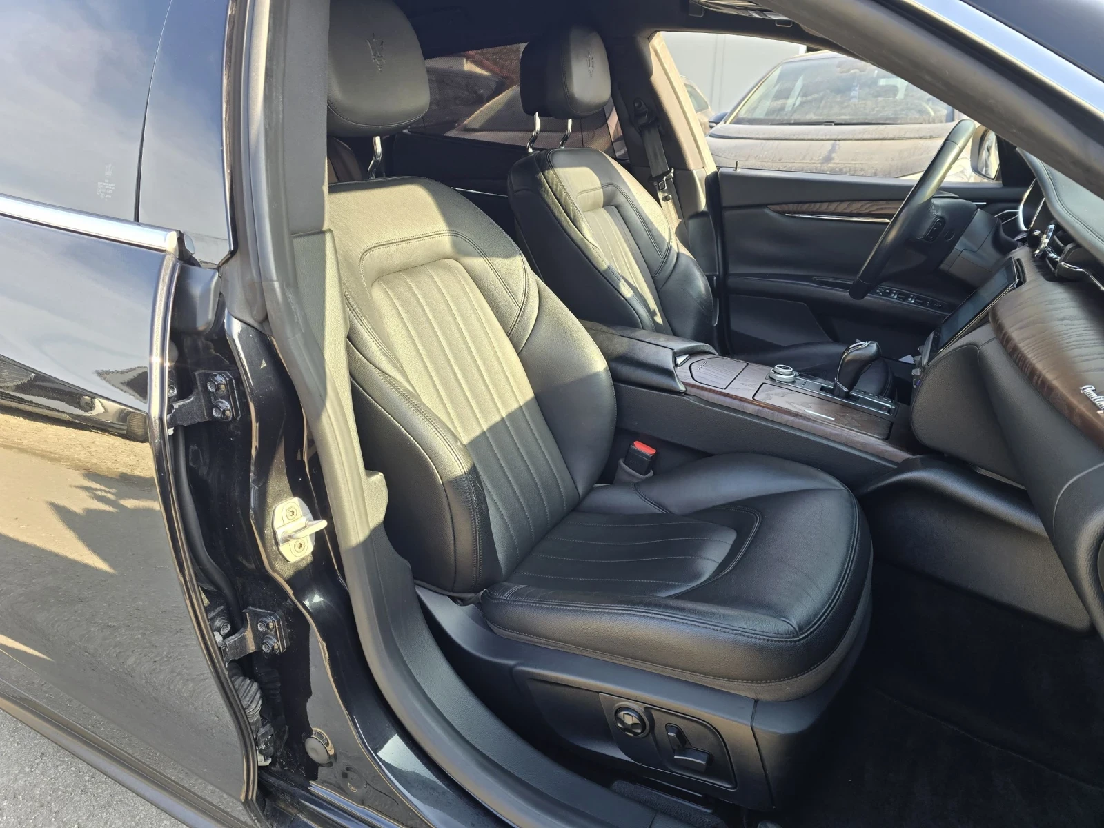 Maserati Quattroporte 3.0D 250к.с Топ състояние , снимка 12 - Автомобили и джипове - 52098509