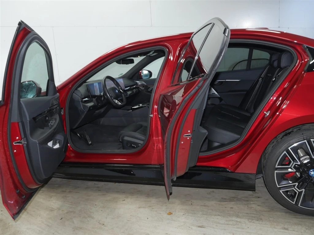 BMW 550 xDrive | Mobile.bg   3