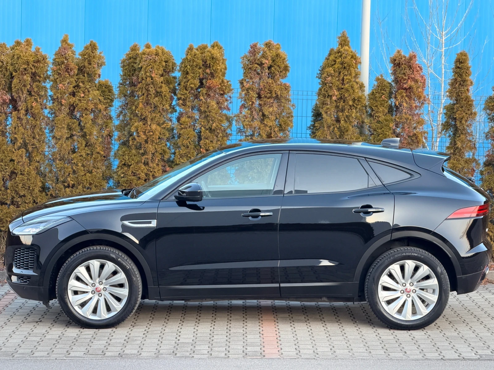 Jaguar E-pace 2.0d-AWD-4X4-АВТОМАТ-9АТ-НАВИ-КАМЕРА-УНИКАТ-93Х.КМ - изображение 8