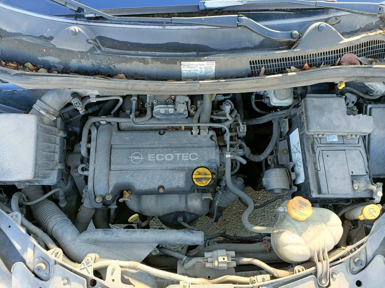 Opel Corsa 1.4 - изображение 10