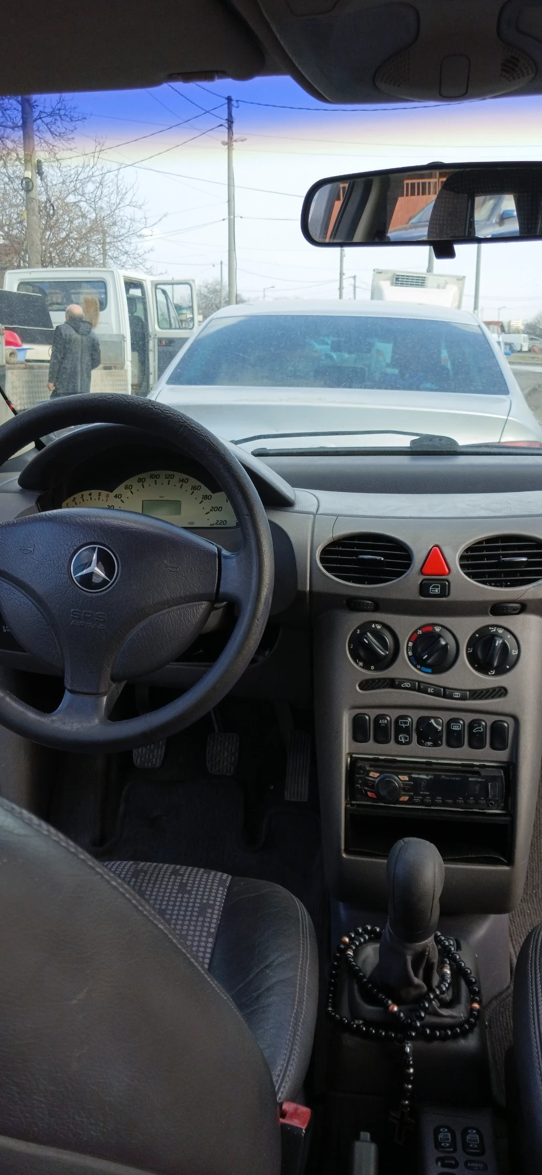 Mercedes-Benz A 160 Бензин, снимка 12 - Автомобили и джипове - 53950398