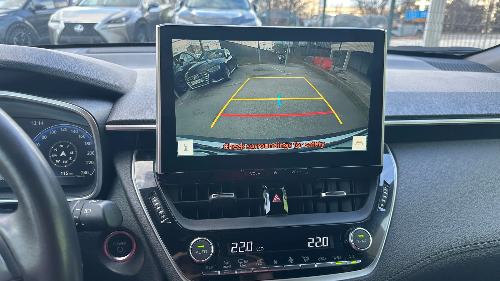 Toyota Corolla Cross 2.0 Hybrid Executive Plus 4x4 | Mobile.bg � ����������� 13