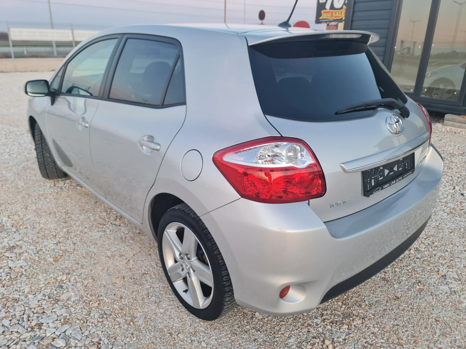 Toyota Auris 1.6 VVTI FaceLift Navi Evro 5, снимка 2 - Автомобили и джипове - 53854168