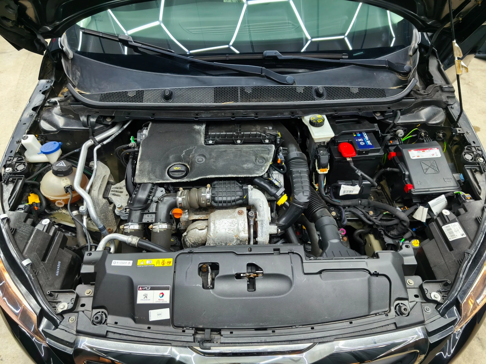 Peugeot 308 1.5BlueHDI Automatic E6, снимка 15 - Автомобили и джипове - 54291240