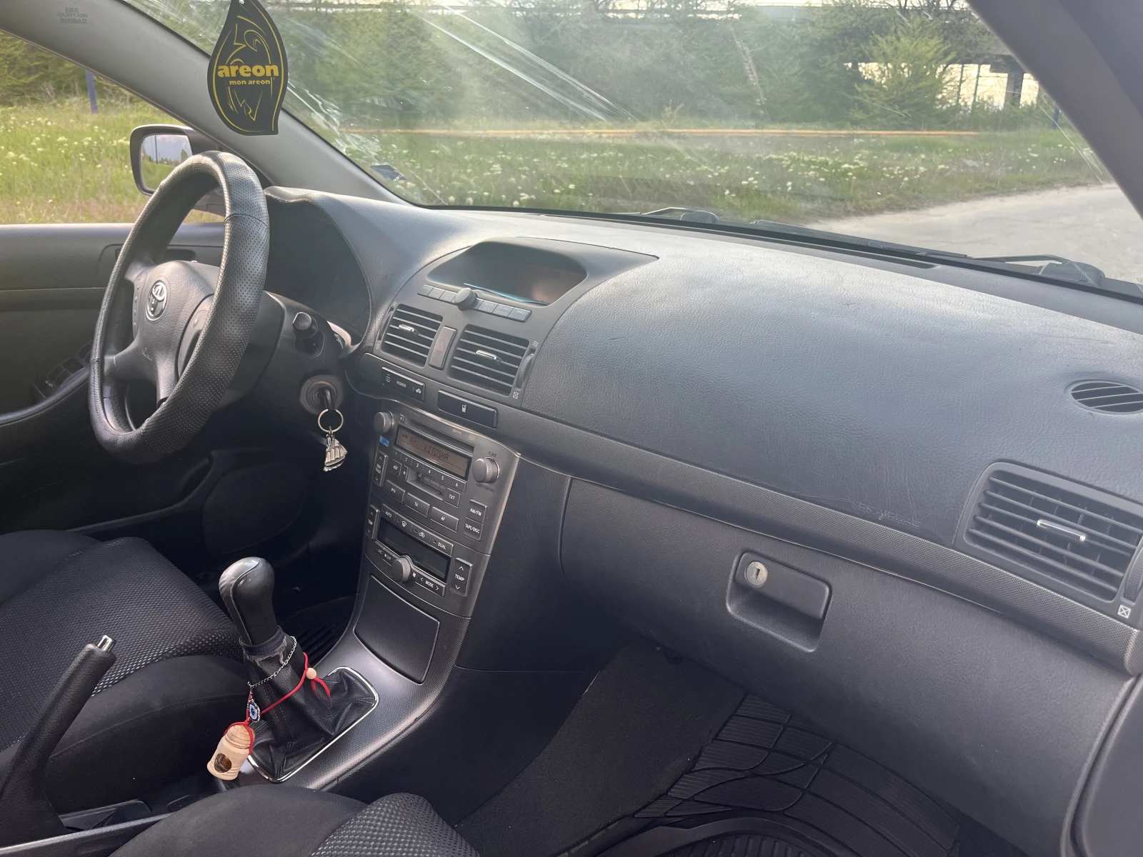 Toyota Avensis D4D 116кс., снимка 12 - Автомобили и джипове - 54347356