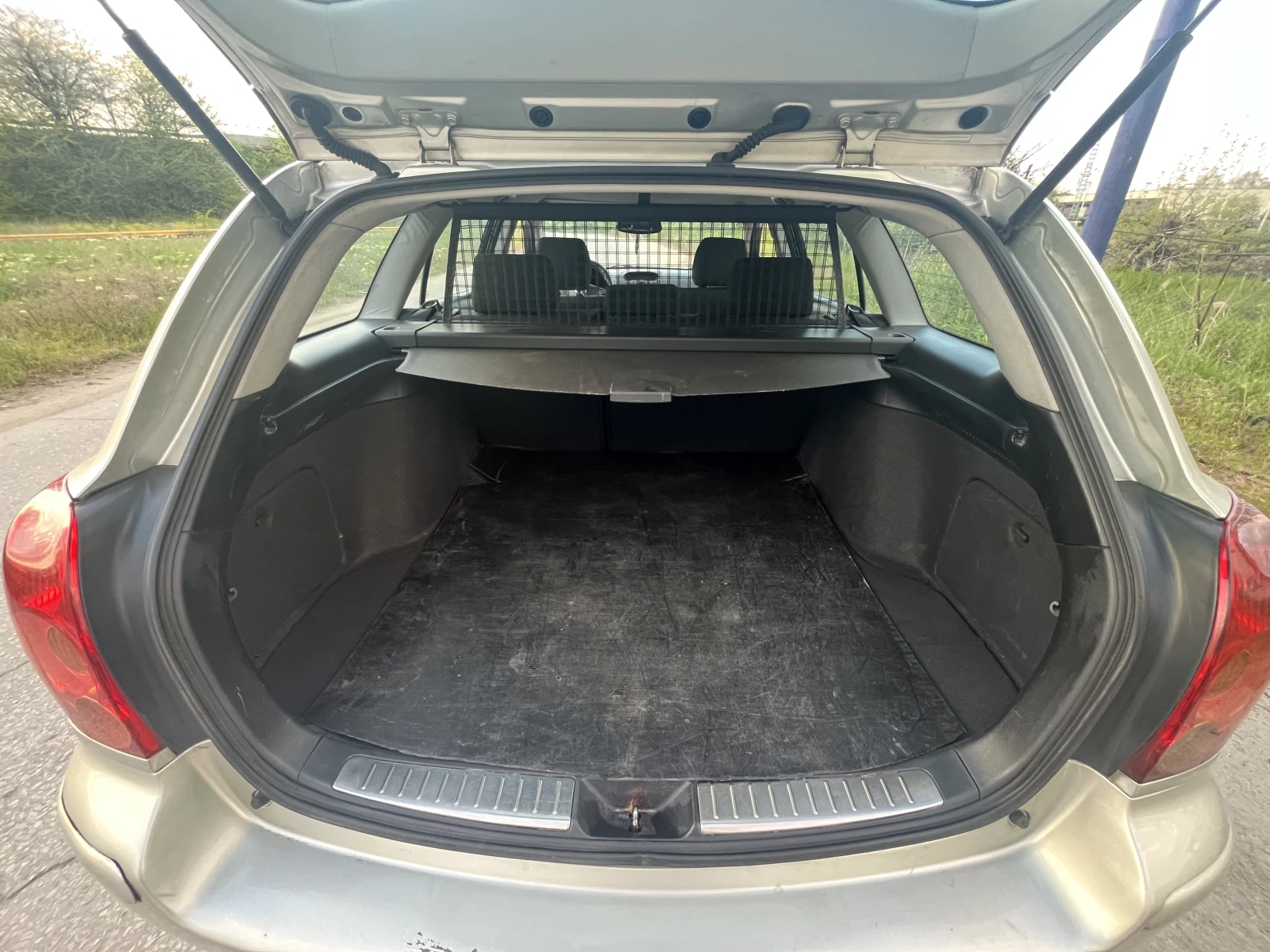 Toyota Avensis D4D 116кс., снимка 14 - Автомобили и джипове - 54347356