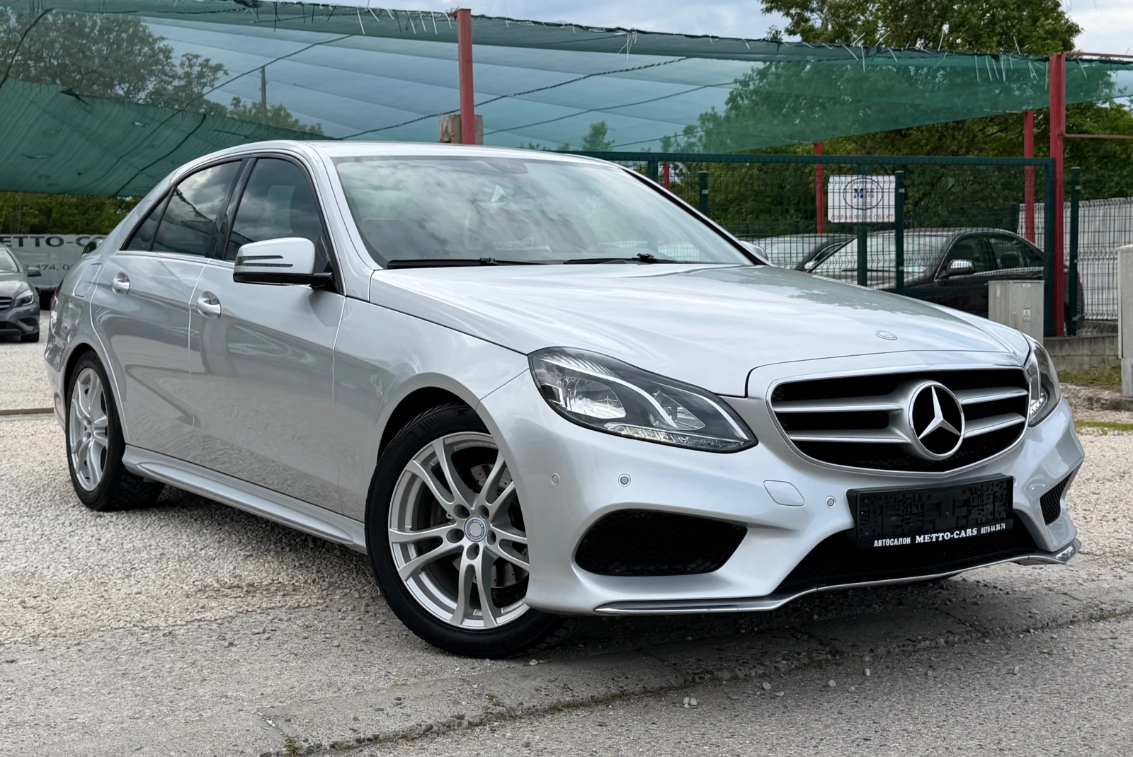 Mercedes-Benz E 200 2.2CDI* AMG* Pack, снимка 5 - Автомобили и джипове - 54457356