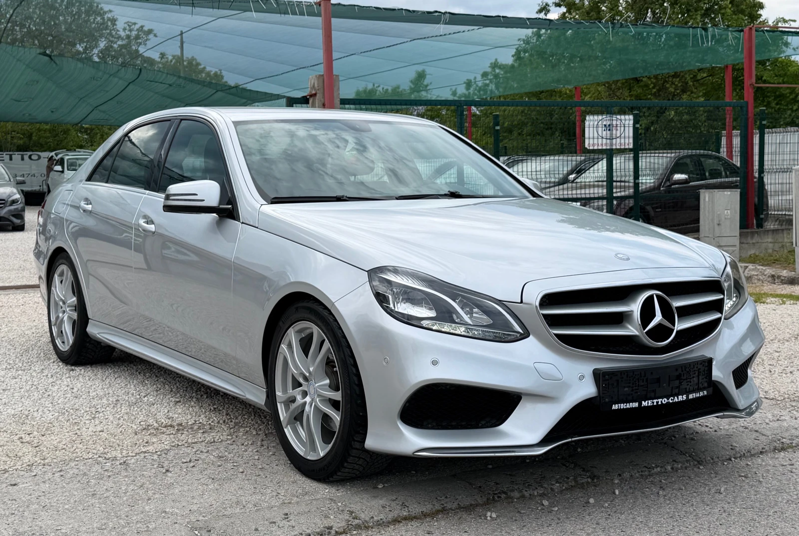 Mercedes-Benz E 200 2.2CDI* AMG* Pack, снимка 16 - Автомобили и джипове - 54457356