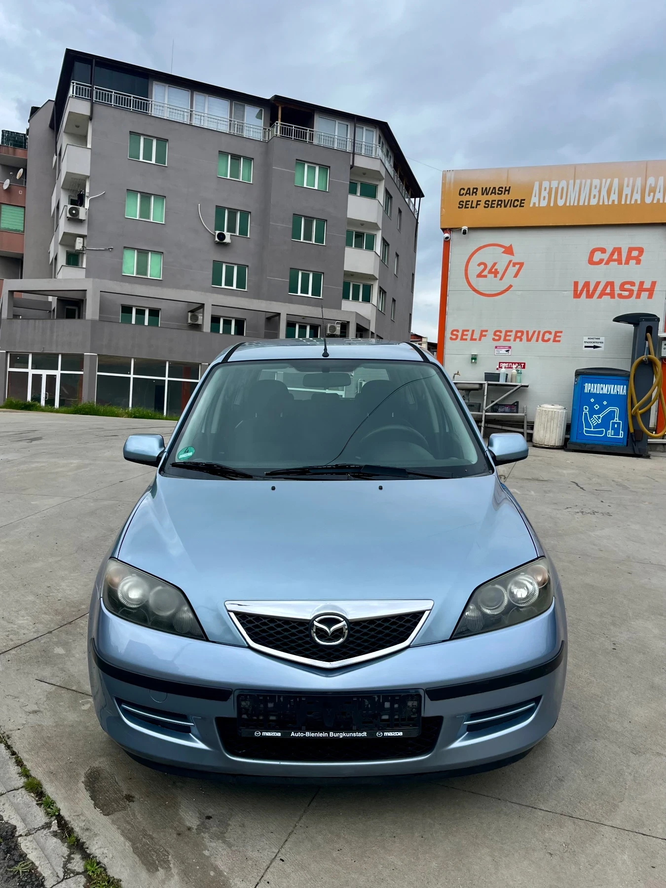 Mazda 2 1.4i 16V ГАЗ/ БЕНЗИН, снимка 7 - Автомобили и джипове - 54486132
