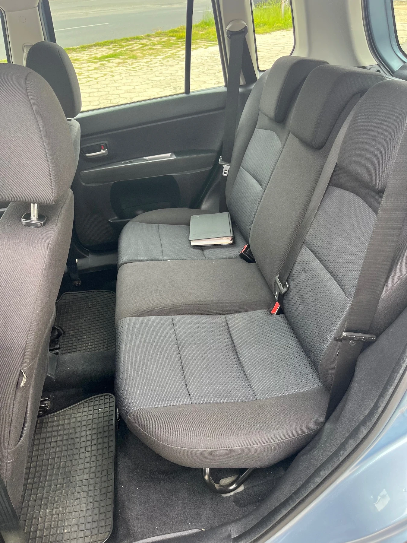 Mazda 2 1.4i 16V ГАЗ/ БЕНЗИН, снимка 10 - Автомобили и джипове - 54486132