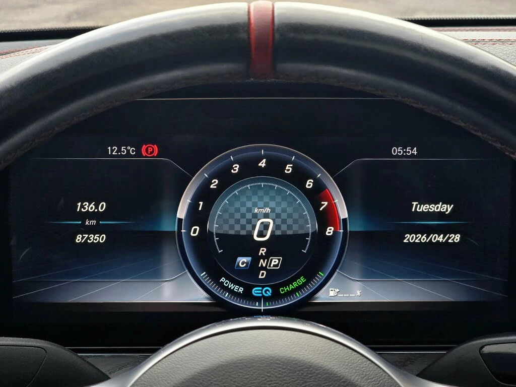 Mercedes-Benz E 53 AMG  Sedan 4MATIC+ , снимка 9 - Автомобили и джипове - 54578149