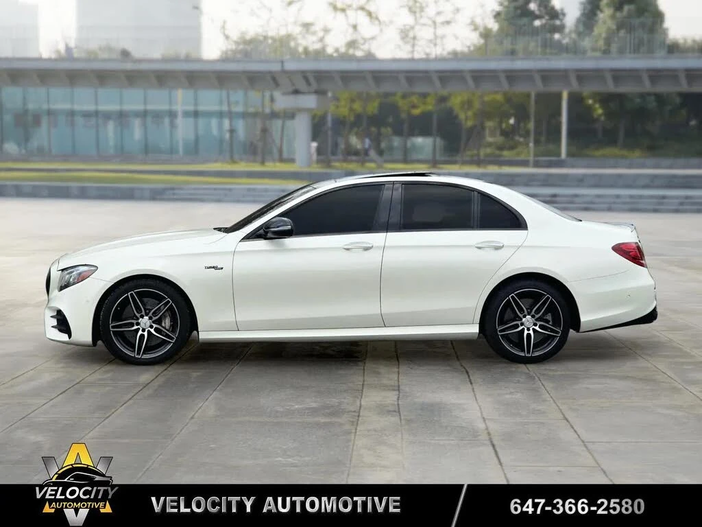 Mercedes-Benz E 53 AMG  Sedan 4MATIC+ , снимка 2 - Автомобили и джипове - 54578149