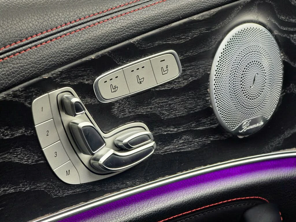 Mercedes-Benz E 53 AMG  Sedan 4MATIC+ , снимка 16 - Автомобили и джипове - 54578149