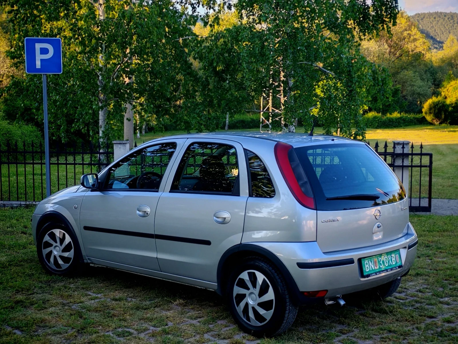 Opel Corsa 1.2I 16V(75)* FACELIFT* КЛИМАТИК* НОВ ВНОС* , снимка 4 - Автомобили и джипове - 54598719