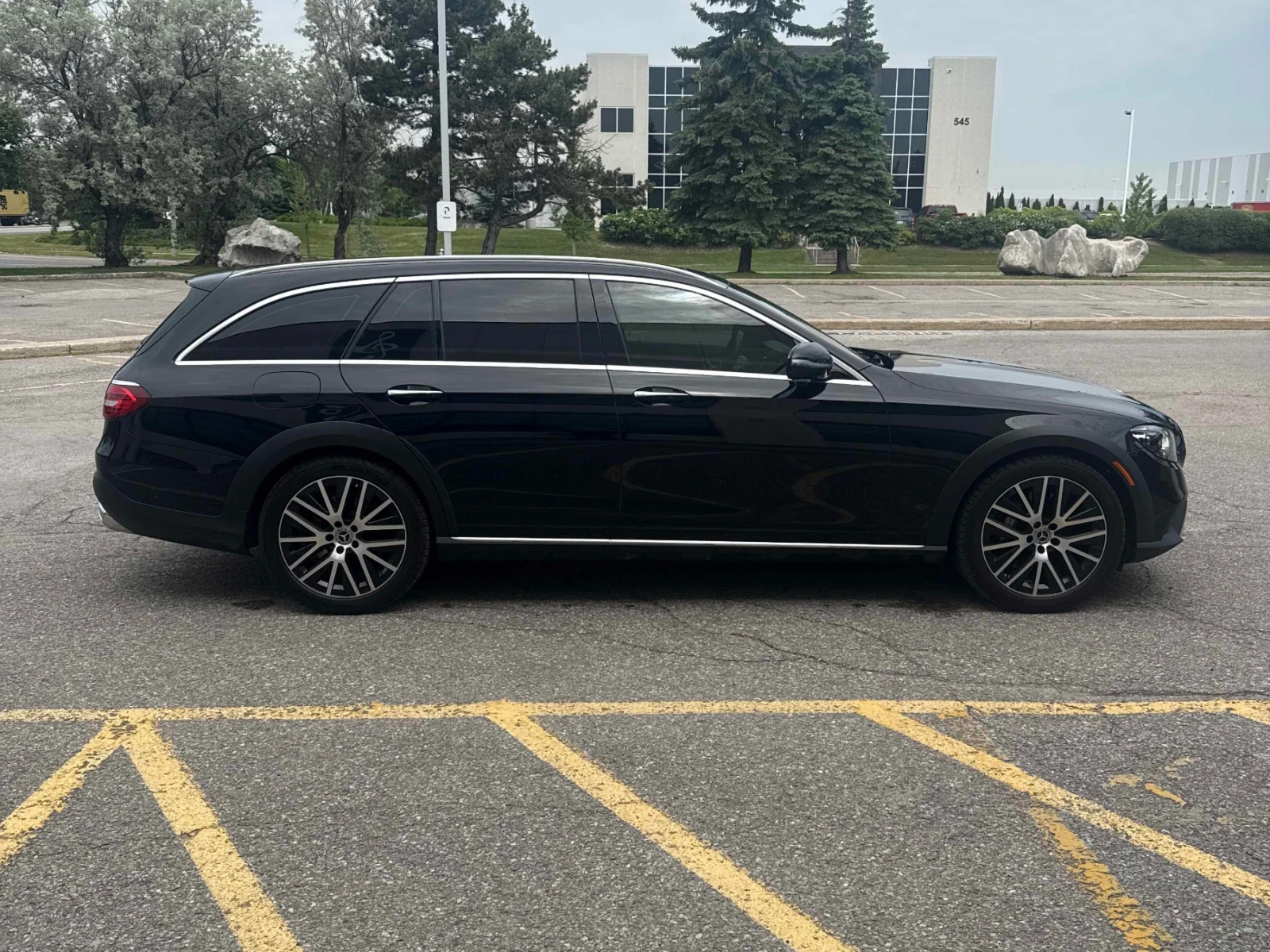Mercedes-Benz E 450 ДИСТРОНИК * ПОДГРЕВ * ПАНОРАМА * BURMESTER, снимка 3 - Автомобили и джипове - 54841863