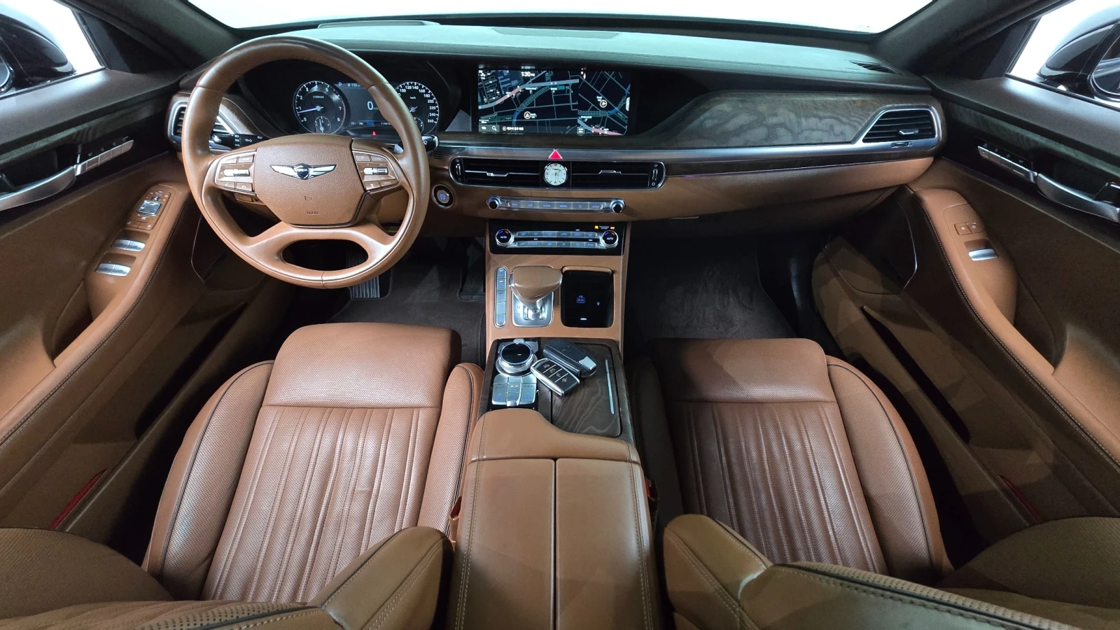 Genesis G90 3.3T AWD* Luxury* ДИСТРОНИК* 360КАМЕРА* ОБДУХ* , снимка 6 - Автомобили и джипове - 55102671