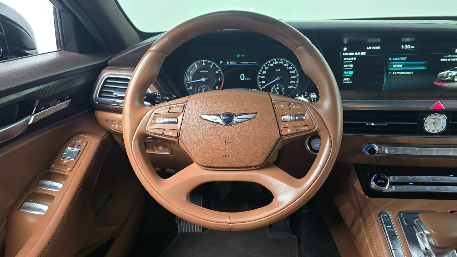 Genesis G90 3.3T AWD* Luxury* ДИСТРОНИК* 360КАМЕРА* ОБДУХ* , снимка 7 - Автомобили и джипове - 55102671