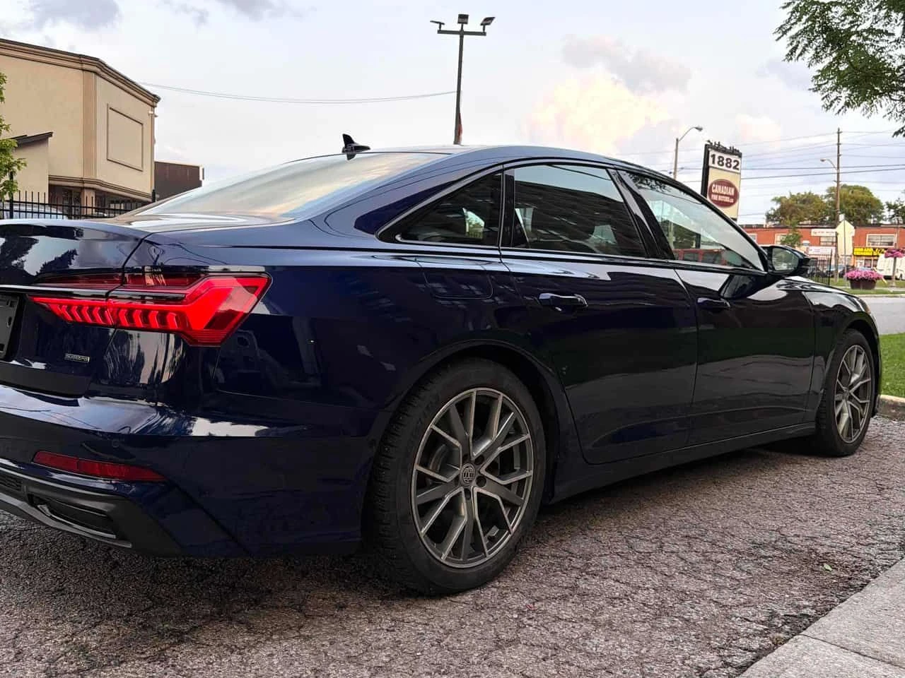 Audi A6 TECHNIK * BANG&OLUFSEN* ОБДУХВАНЕ* 360* АМБИЕНТНО*, снимка 8 - Автомобили и джипове - 55624225