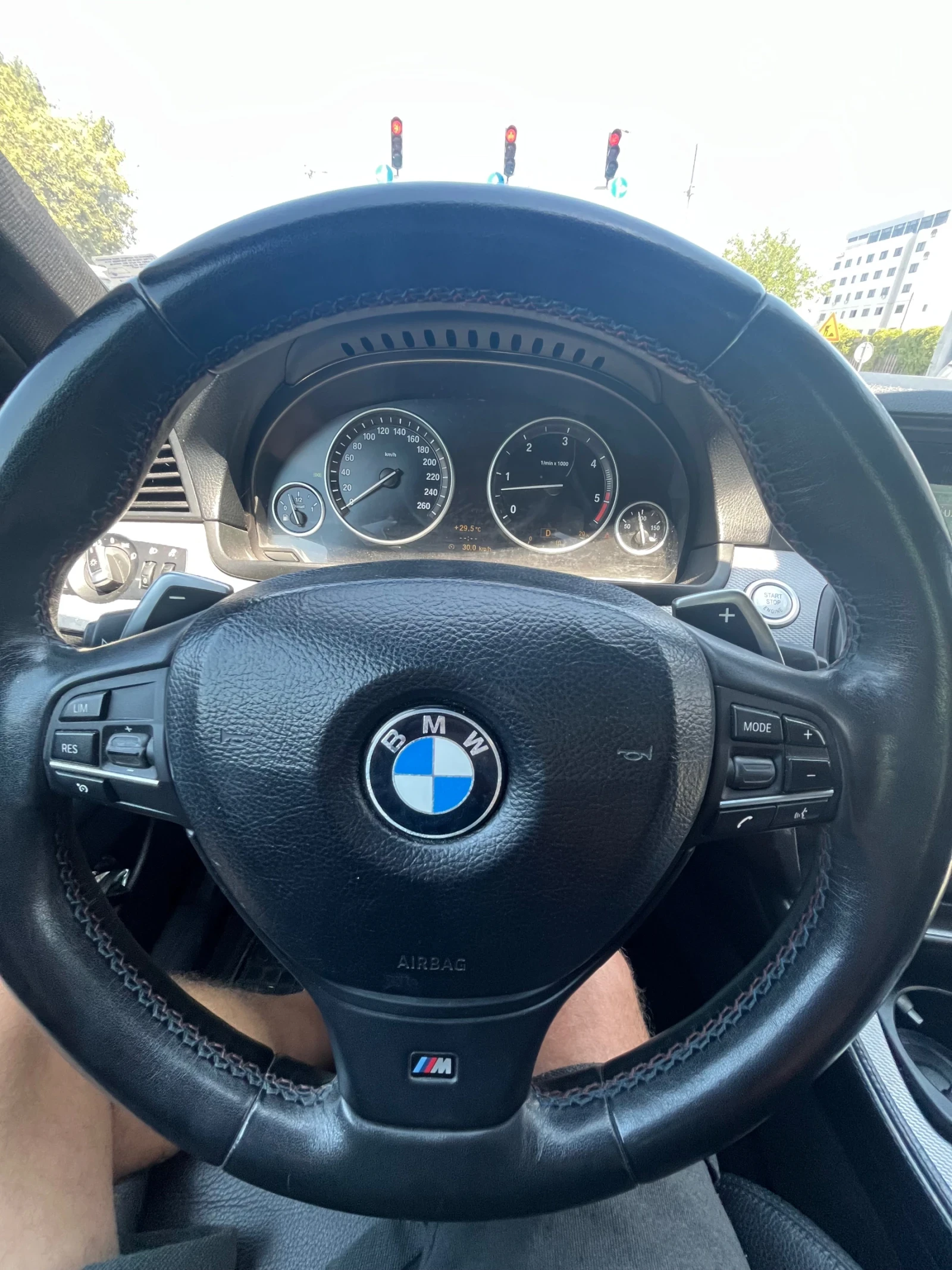 BMW 530, снимка 11 - Автомобили и джипове - 55646357