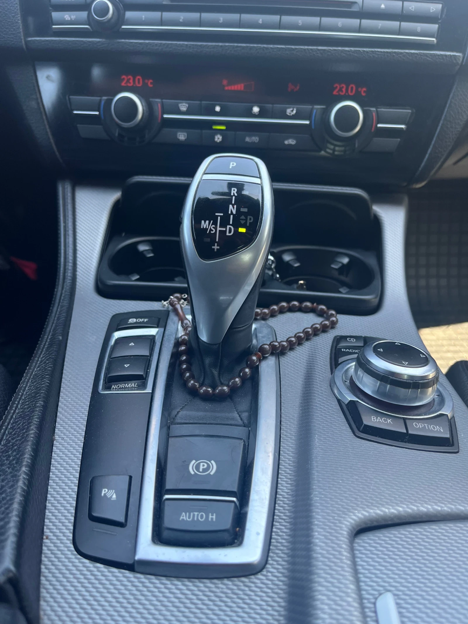 BMW 530, снимка 12 - Автомобили и джипове - 55646357